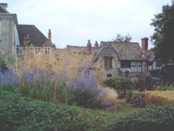 Evesham Village Wallpaper