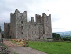 Bolton Castle, North Yorkshire Wallpaper