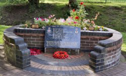 Royal Air Force Memorial 2 Wallpaper