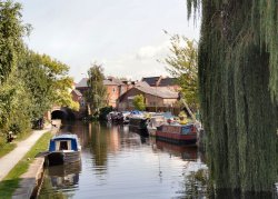 Chesterfield Canal Wallpaper