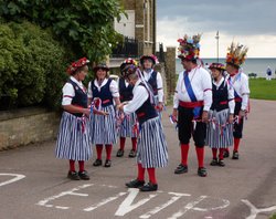 Southwold Dancers Wallpaper