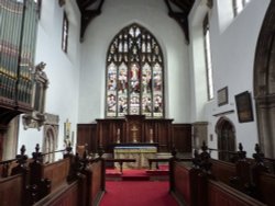church chancel Wallpaper
