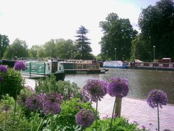 Stratford upon Avon - River Avon - Canal Area Wallpaper