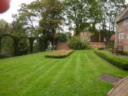 Museum Gardens Wallpaper