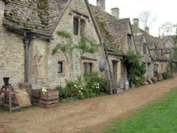 Arlington Row Wallpaper