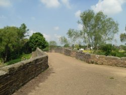 Pershore, medieval bridge across the river Avon