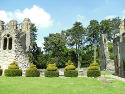 Ruins of Much Wenlock Priory Wallpaper