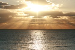 Suns Rays over the English Channel Wallpaper