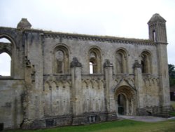 Ruins of the Glastonbury Abbey Wallpaper