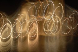 London Bridge by night Wallpaper