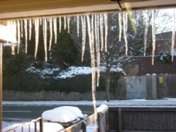 Christmas snow scenes 2010, Worcester Wallpaper