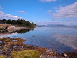 Shore at Broadford Wallpaper