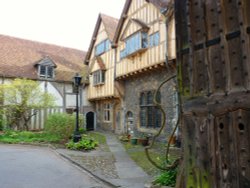 Cheyney Court Wallpaper