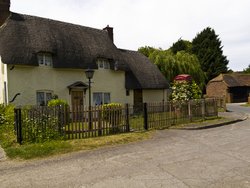 Sydenham, Oxfordshire Wallpaper