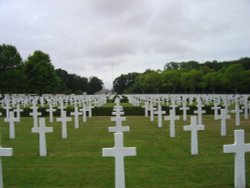 Cambridge American Military Cemetery & Memorial Wallpaper