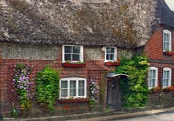 Cottage Gardens Wallpaper