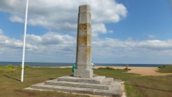 Obelisk To The Fallen Wallpaper