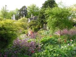 Barnsley House Wallpaper
