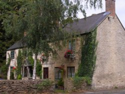 Cottages, Freeland Wallpaper