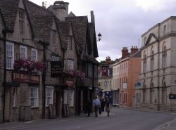 Cirencester Wallpaper