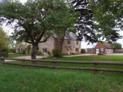 The Old Manor House, Armscote Wallpaper