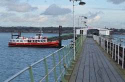 The Pier & Hythe Ferry Wallpaper