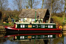 River scene Wallpaper