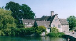 Lechlade--River Coln Wallpaper