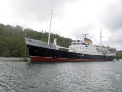 Fal River cruise Wallpaper