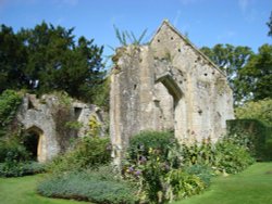 Sudeley Castle, Tithe Barn Wallpaper