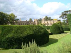 Sudeley Castle, Queen's Garden Wallpaper