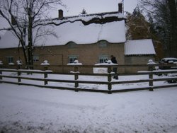 Podington Snow scene Wallpaper