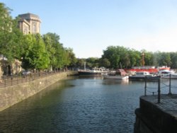 Bathurst Basin Wallpaper