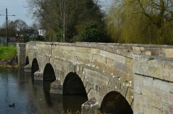 Queensberry Bridge, Amesbury Wallpaper