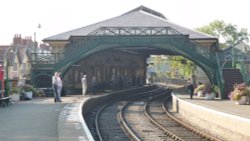 Pickering Railway Station - North Yorkshire Moors Railway Wallpaper