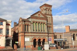 Wycliffe Baptist Church, Cemetery Junction, Reading Wallpaper