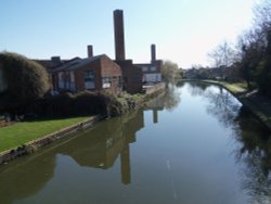 Grand Union Canal, Alperton Wallpaper