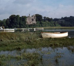 Laugharne and its Castle Wallpaper