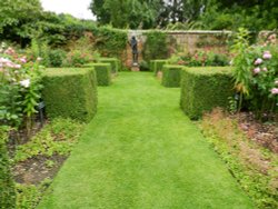 Pashley Manor Gardens Wallpaper