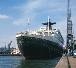 The liner 'France' Wallpaper