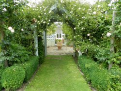 Borde Hill Garden 24 June 2011 Wallpaper