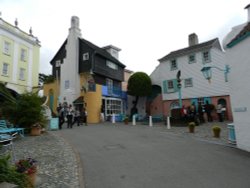 Portmeirion Village Wallpaper