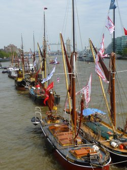 Diamond Jubilee Thames tall ships
