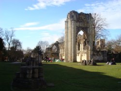 Ruins of St Mary's Abbey Wallpaper