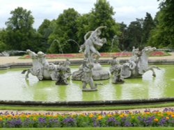 Waddesdon Manor, June 2011 Wallpaper