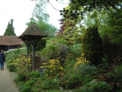 Marle Place Gardens May 2001