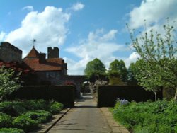 Penshurst Place May 2001 Wallpaper