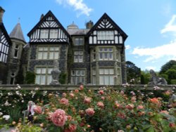 Bodnant Garden, June 2011 Wallpaper
