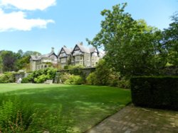 Bodnant Garden, June 2011 Wallpaper
