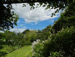Bodnant Garden, June 2011 Wallpaper
